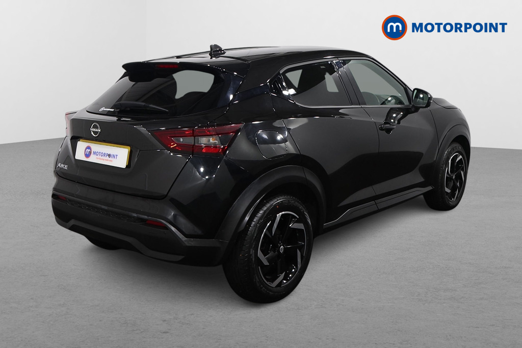 Nissan Juke N-Connecta Manual Petrol SUV - Stock Number (1614798) - Drivers side rear corner