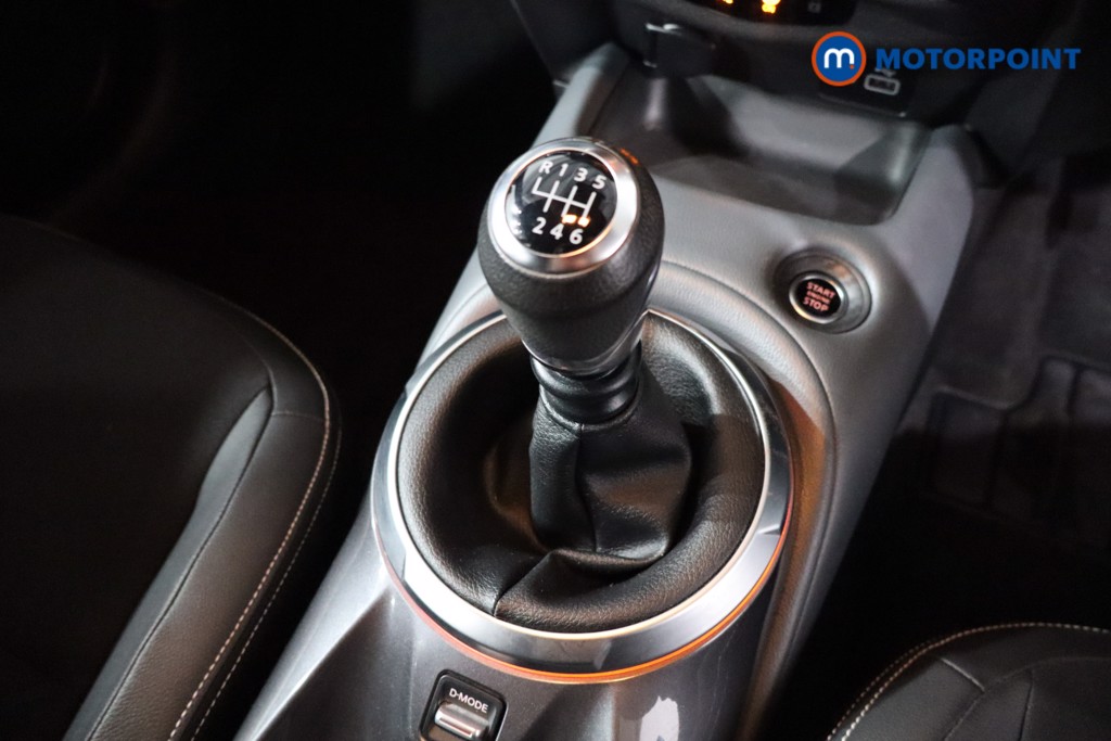 Nissan Juke Tekna Manual Petrol SUV - Stock Number (1614862) - 14th supplementary image