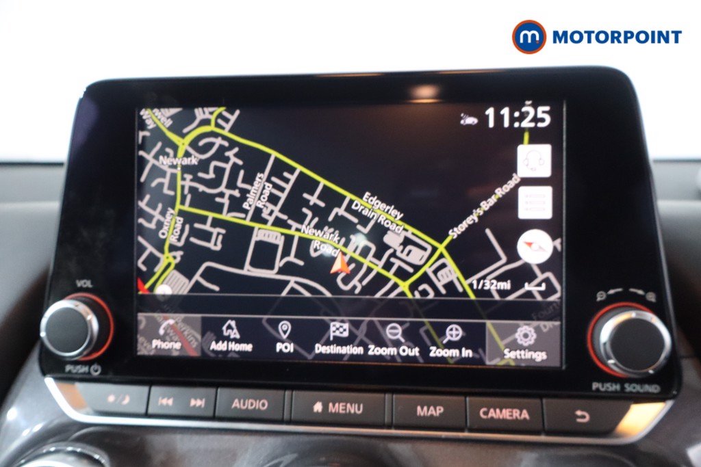 Nissan Juke N-Connecta Manual Petrol SUV - Stock Number (1614891) - 2nd supplementary image
