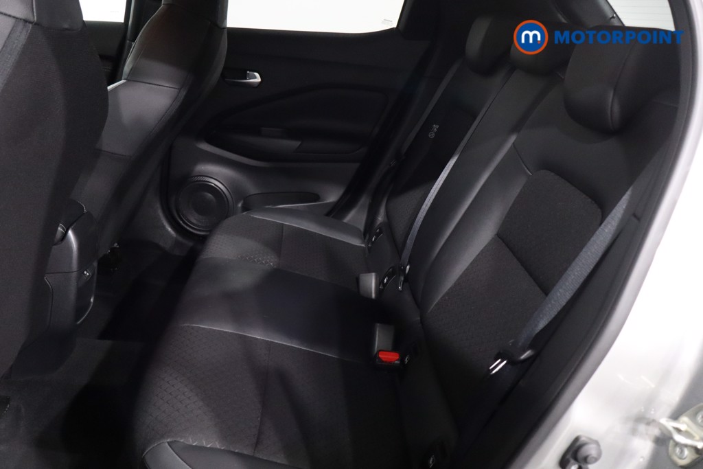 Nissan Juke N-Connecta Manual Petrol SUV - Stock Number (1614891) - 5th supplementary image