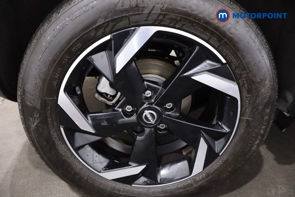 Nissan Juke N-Connecta Manual Petrol SUV - Stock Number (1614891) - 9th supplementary image