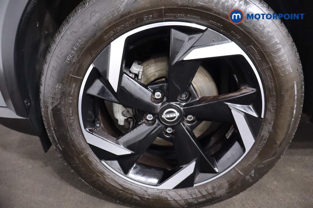 Nissan Juke N-Connecta Manual Petrol SUV - Stock Number (1614891) - 11th supplementary image