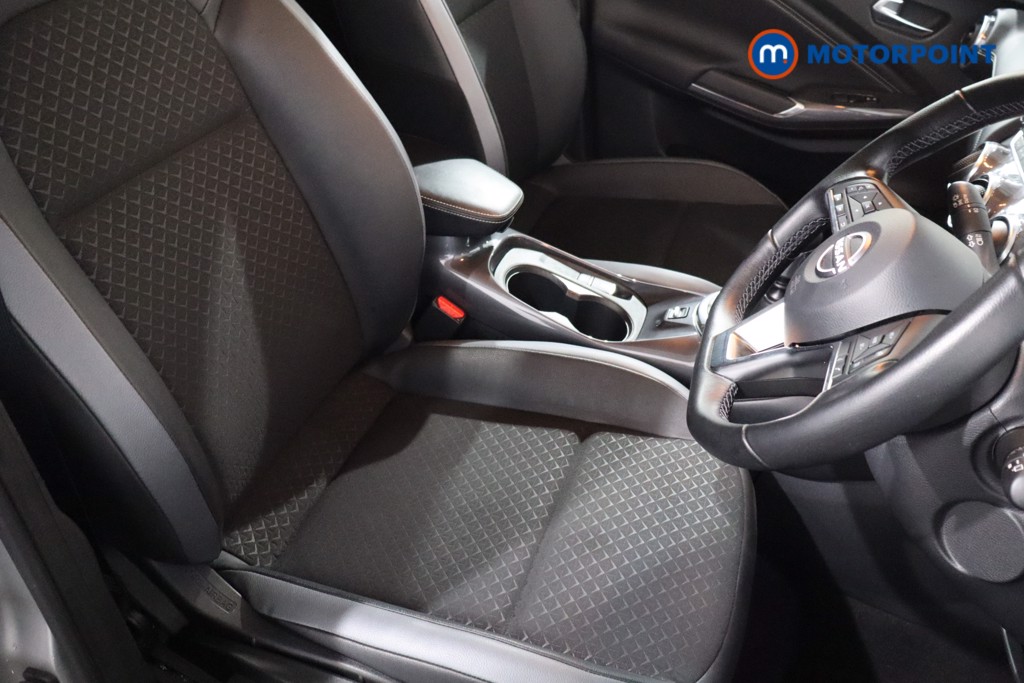 Nissan Juke N-Connecta Manual Petrol SUV - Stock Number (1614891) - 23rd supplementary image