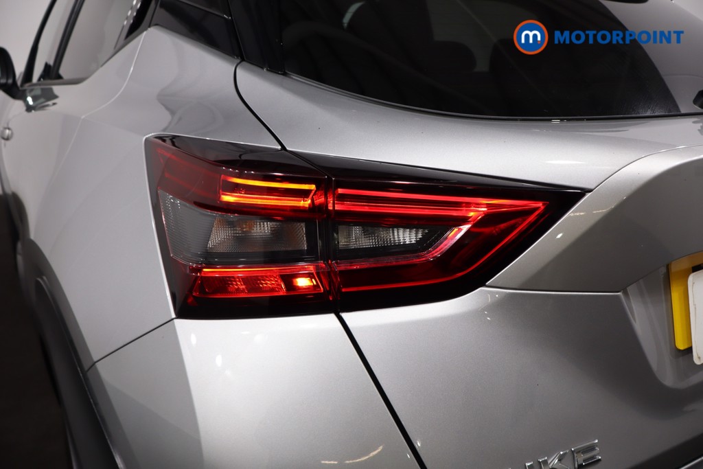 Nissan Juke N-Connecta Manual Petrol SUV - Stock Number (1614891) - 32nd supplementary image