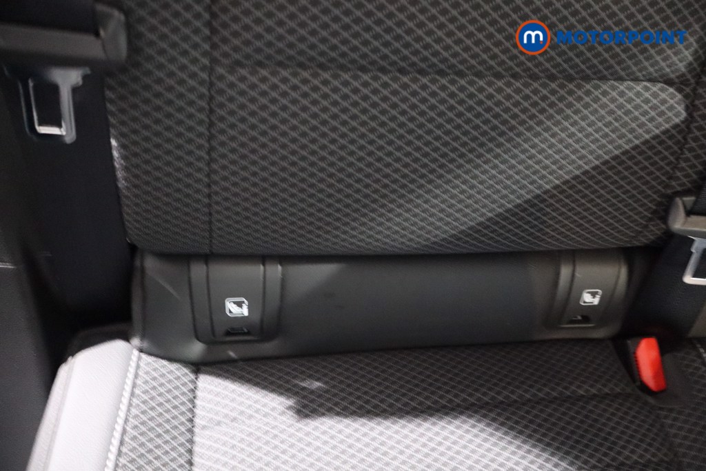 Renault Arkana S Edition Automatic Petrol-Electric Hybrid SUV - Stock Number (1615001) - 26th supplementary image