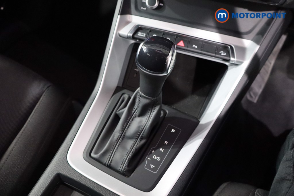 Audi Q3 Technik Automatic Petrol SUV - Stock Number (1615308) - 14th supplementary image