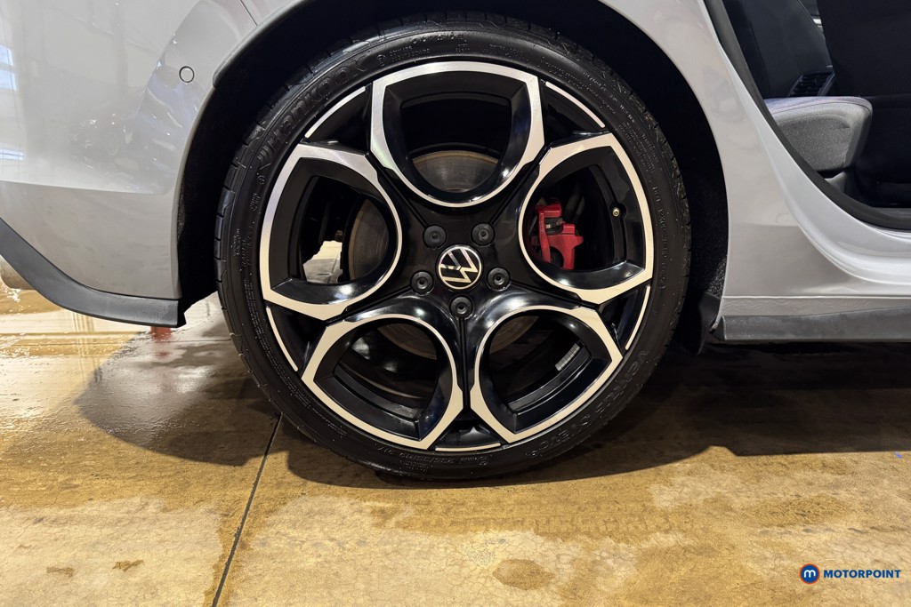 Volkswagen Golf GTI Automatic Petrol Hatchback - Stock Number (1610983) - 27th supplementary image