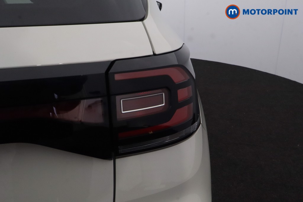 Volkswagen T-Cross Black Edition Manual Petrol SUV - Stock Number (1611620) - 28th supplementary image