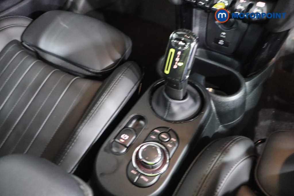 Mini Hatchback Cooper S Level 3 Automatic Electric Hatchback - Stock Number (1604514) - 12th supplementary image