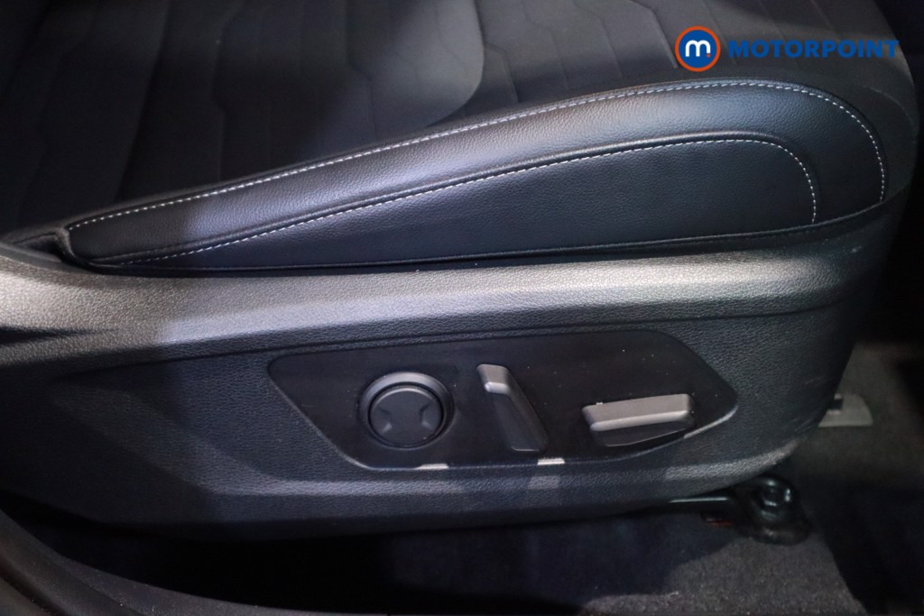 KIA Sportage 3 Automatic Petrol-Electric Hybrid SUV - Stock Number (1613811) - 14th supplementary image