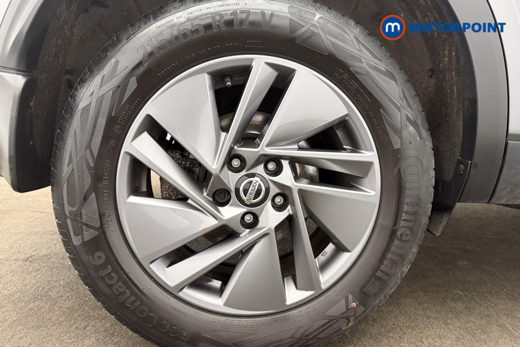 Nissan Qashqai Acenta Premium Manual Petrol SUV - Stock Number (1580809) - 9th supplementary image