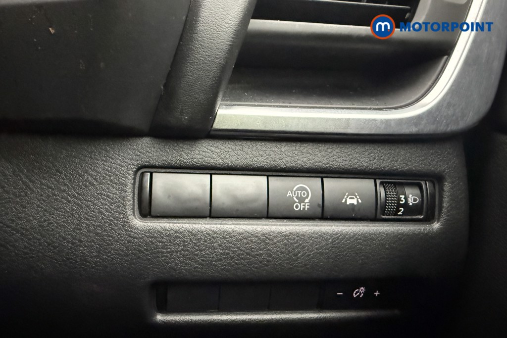 Nissan Qashqai Acenta Premium Manual Petrol SUV - Stock Number (1580809) - 16th supplementary image