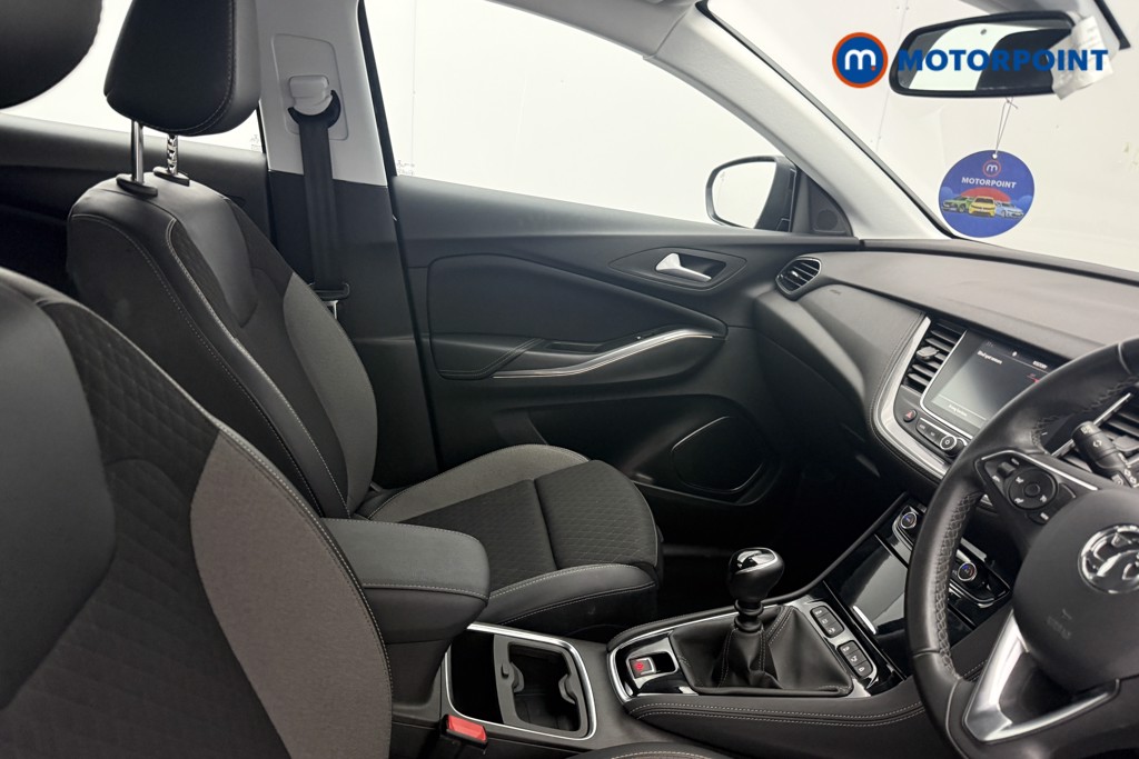 Vauxhall Grandland X Business Edition Nav Manual Diesel SUV - Stock Number (1587585) - 21st supplementary image