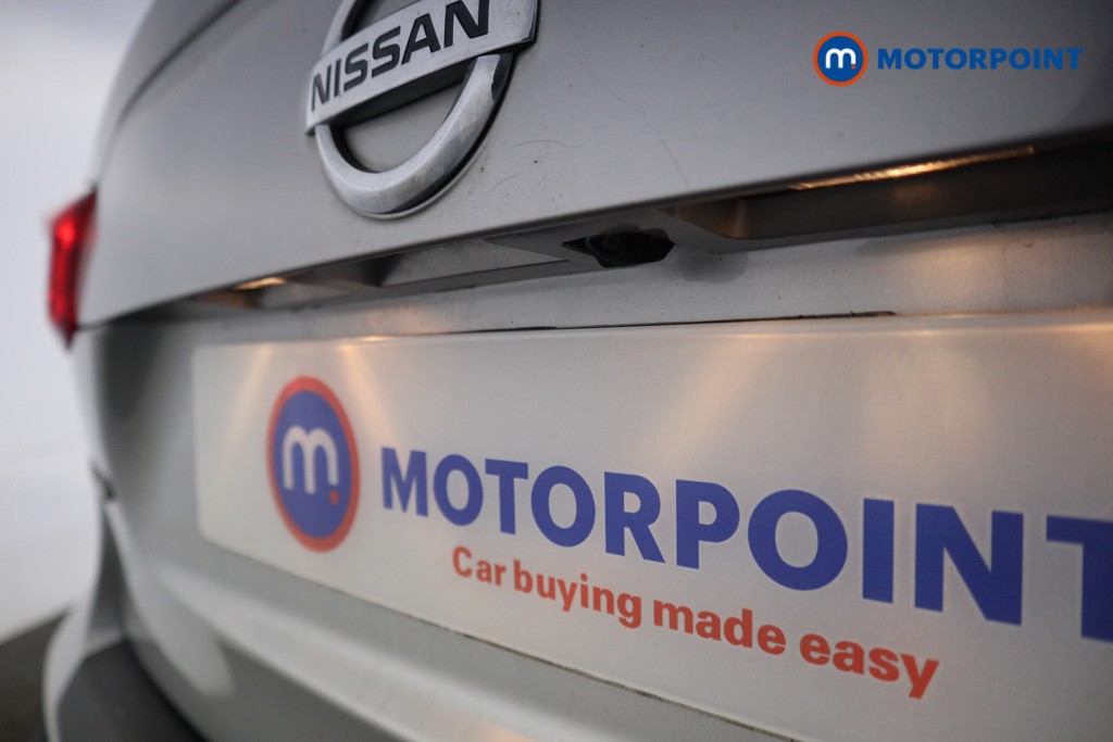 Nissan Qashqai N-Connecta Manual Petrol SUV - Stock Number (1594145) - 25th supplementary image