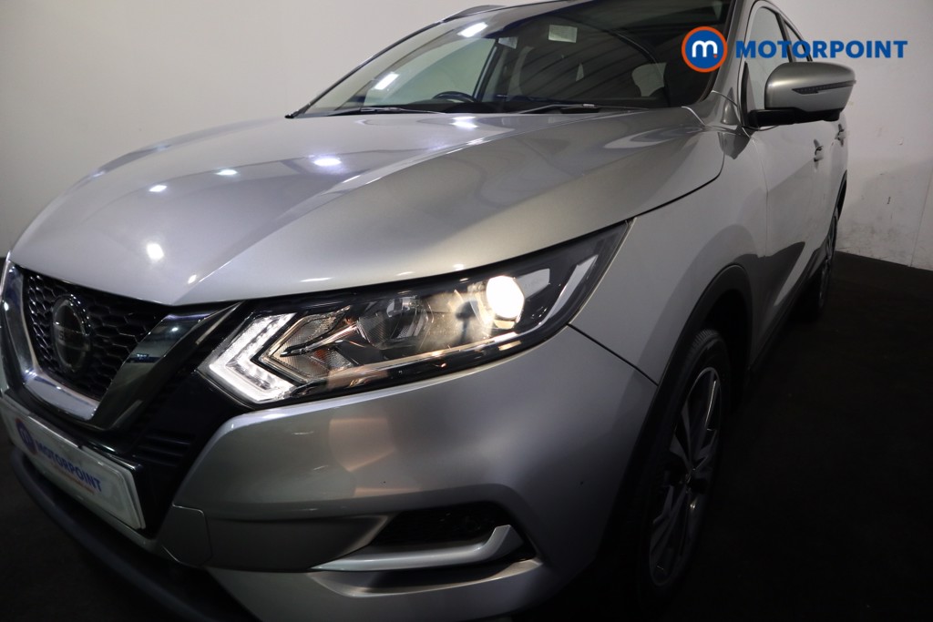 Nissan Qashqai N-Connecta Manual Petrol SUV - Stock Number (1594145) - 33rd supplementary image