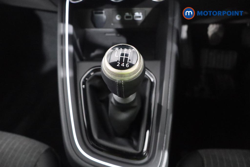 Renault Clio Techno Manual Petrol Hatchback - Stock Number (1600426) - 3rd supplementary image