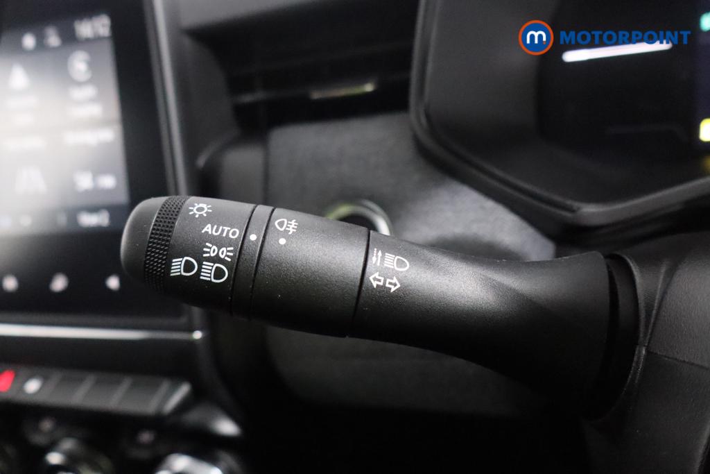 Renault Clio Techno Manual Petrol Hatchback - Stock Number (1600426) - 9th supplementary image