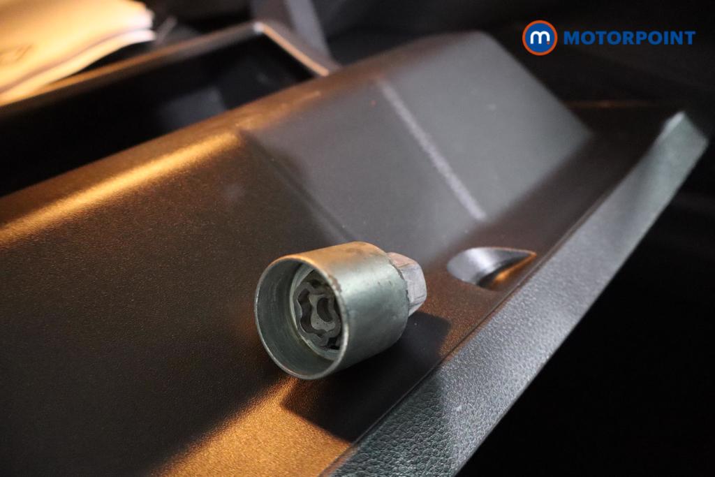 Renault Clio Techno Manual Petrol Hatchback - Stock Number (1600426) - 15th supplementary image