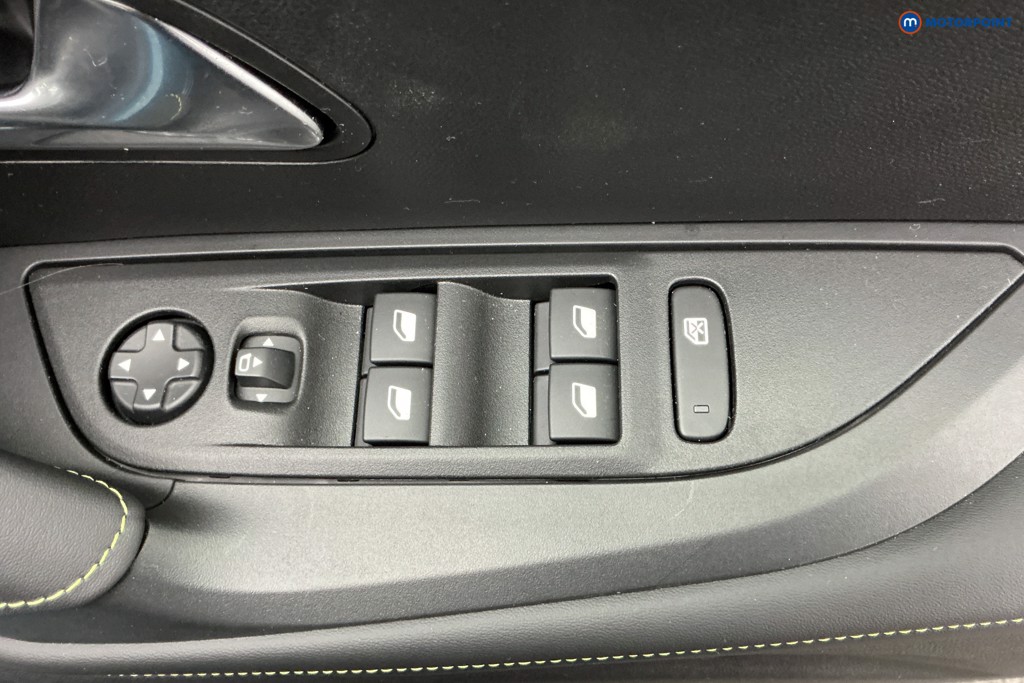 Peugeot 2008 GT Automatic Electric SUV - Stock Number (1604542) - 25th supplementary image