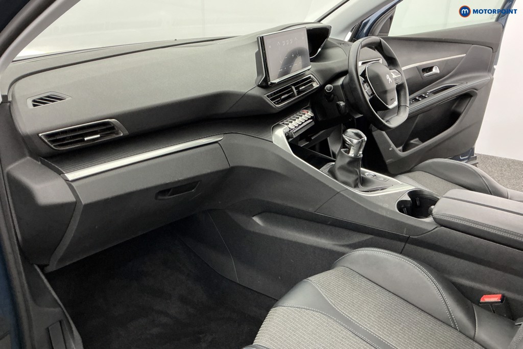 Peugeot 5008 Allure Manual Petrol SUV - Stock Number (1606614) - 13th supplementary image