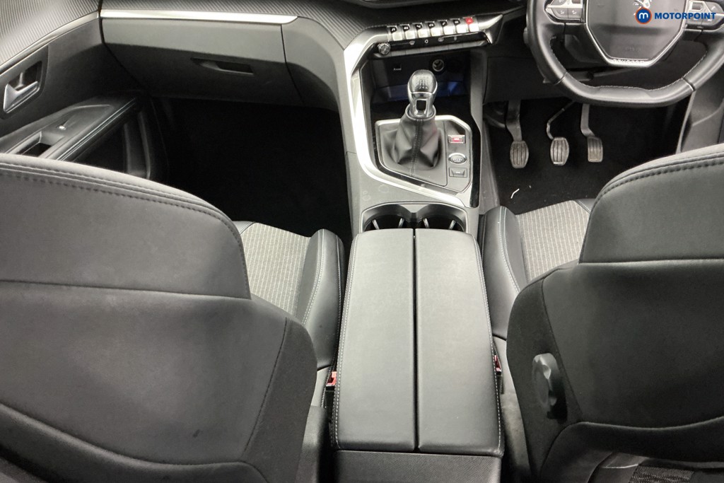 Peugeot 5008 Allure Manual Petrol SUV - Stock Number (1606614) - 16th supplementary image