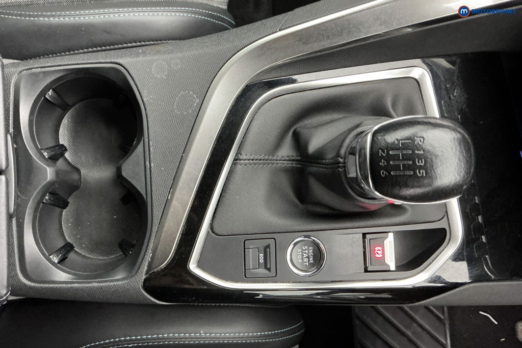 Peugeot 5008 Allure Manual Petrol SUV - Stock Number (1606614) - 19th supplementary image