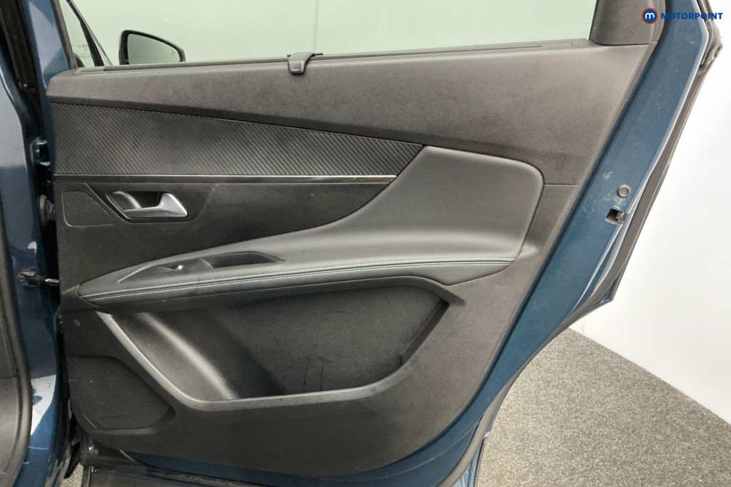 Peugeot 5008 Allure Manual Petrol SUV - Stock Number (1606614) - 27th supplementary image