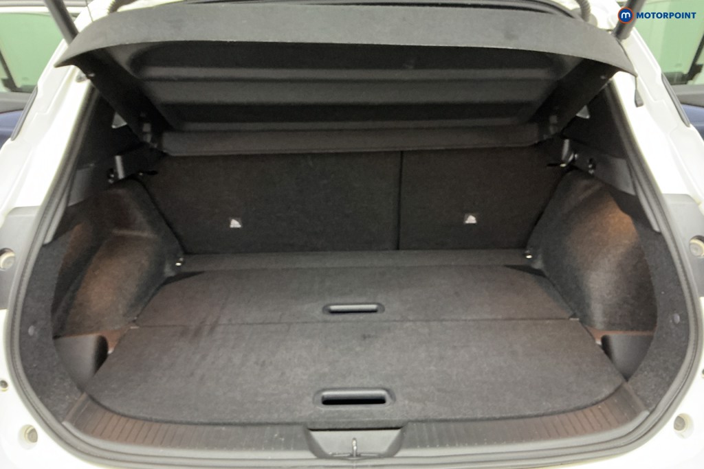 Nissan Qashqai Tekna Automatic Petrol-Electric Hybrid SUV - Stock Number (1607215) - 4th supplementary image