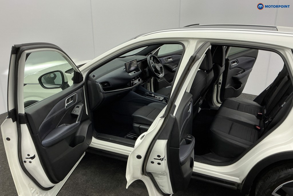 Nissan Qashqai Tekna Automatic Petrol-Electric Hybrid SUV - Stock Number (1607215) - 5th supplementary image