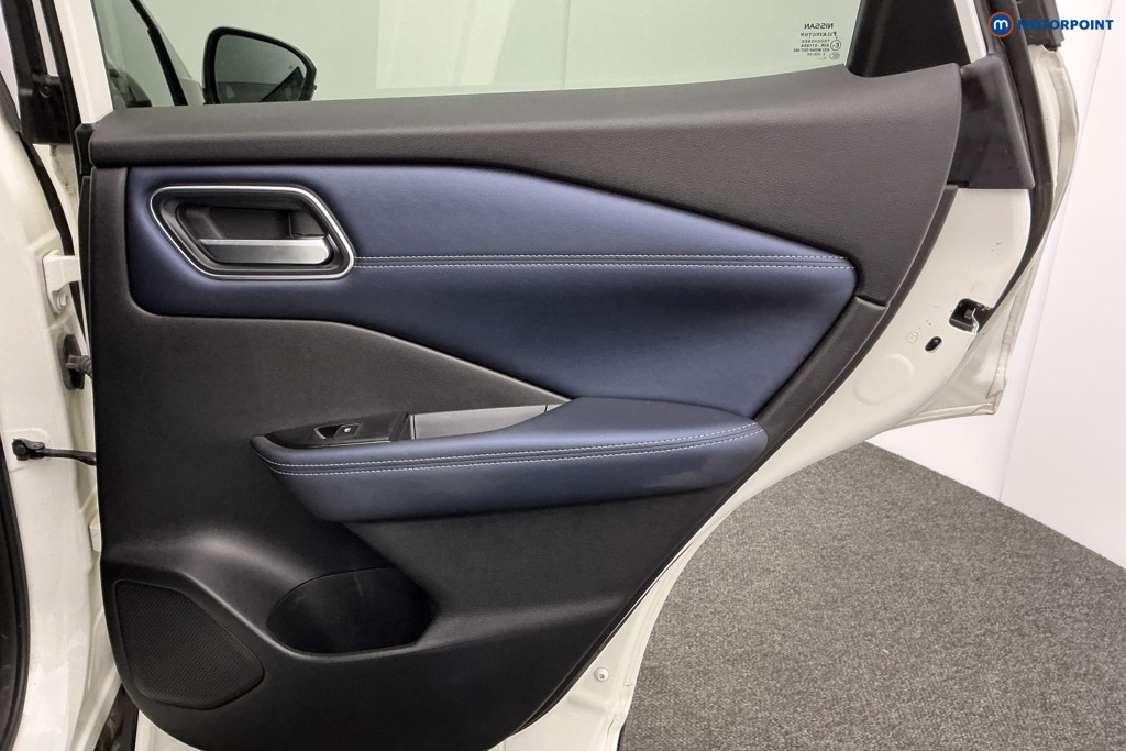 Nissan Qashqai Tekna Automatic Petrol-Electric Hybrid SUV - Stock Number (1607215) - 26th supplementary image