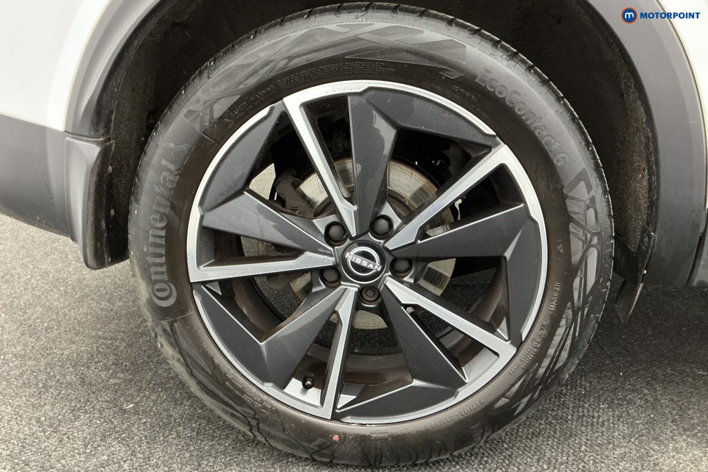 Nissan Qashqai Tekna Automatic Petrol-Electric Hybrid SUV - Stock Number (1607215) - 36th supplementary image