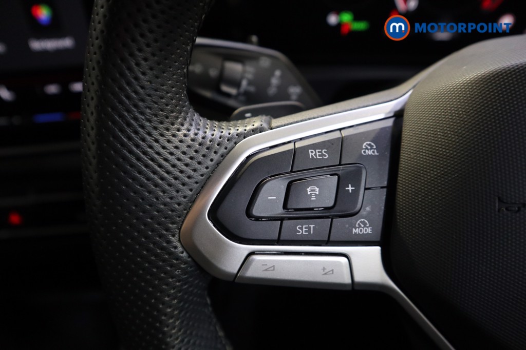 Volkswagen Tiguan R-Line Automatic Petrol SUV - Stock Number (1607373) - 3rd supplementary image