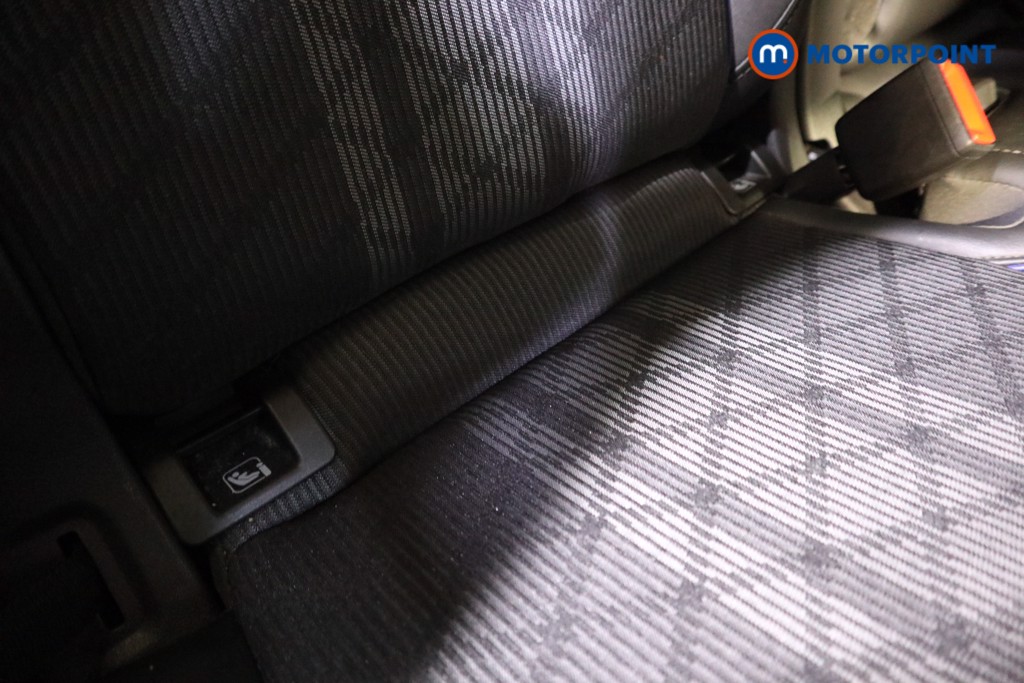 Volkswagen Tiguan R-Line Automatic Petrol SUV - Stock Number (1607373) - 20th supplementary image