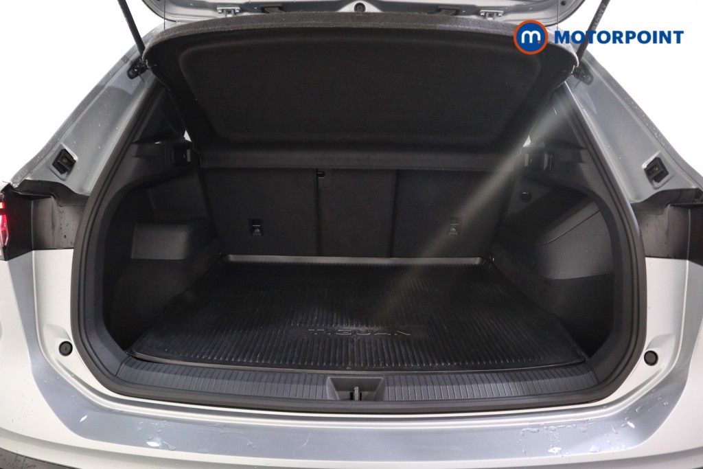 Volkswagen Tiguan R-Line Automatic Petrol SUV - Stock Number (1607373) - 24th supplementary image