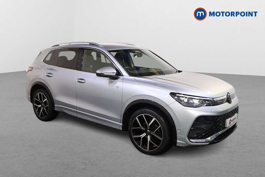 Volkswagen Tiguan R-Line Automatic Petrol SUV - Stock Number (1607373) - Drivers side front corner