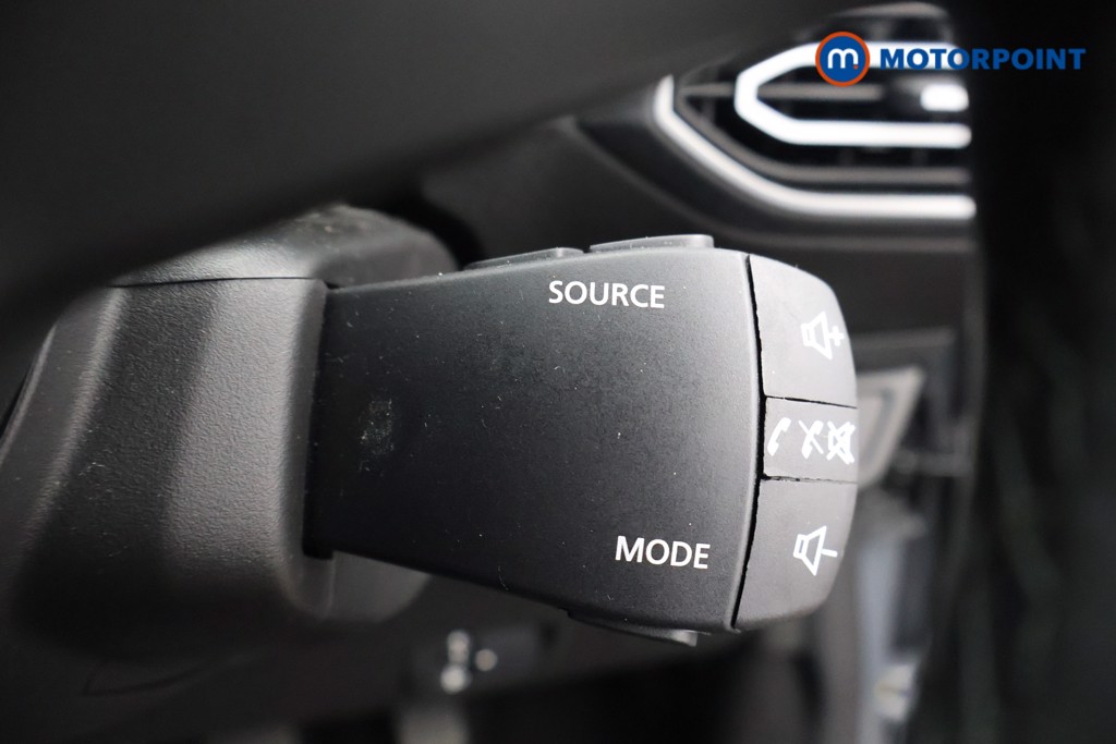 Dacia Sandero Expression Manual Petrol Hatchback - Stock Number (1608381) - 7th supplementary image