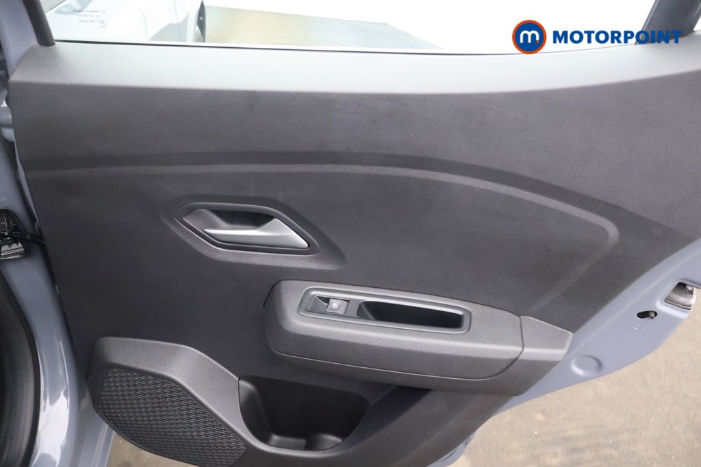 Dacia Sandero Expression Manual Petrol Hatchback - Stock Number (1608381) - 19th supplementary image