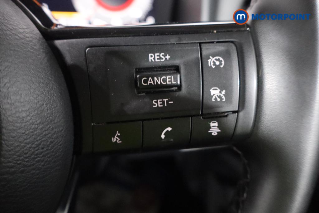 Nissan Qashqai N-Connecta Manual Petrol SUV - Stock Number (1608481) - 6th supplementary image