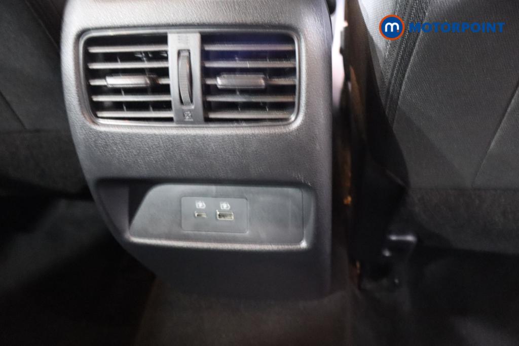 Nissan Qashqai N-Connecta Manual Petrol SUV - Stock Number (1608481) - 11th supplementary image