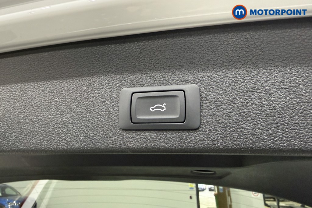 Audi Q2 Black Edition Automatic Petrol SUV - Stock Number (1608483) - 20th supplementary image