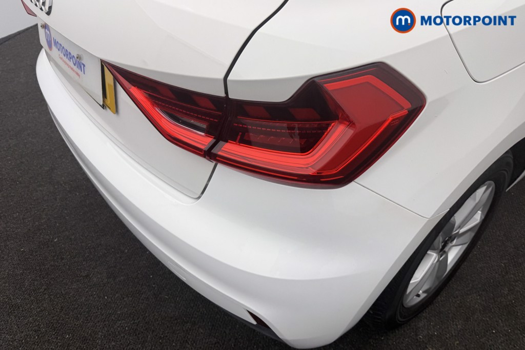 Audi A1 Technik Manual Petrol Hatchback - Stock Number (1608694) - 4th supplementary image