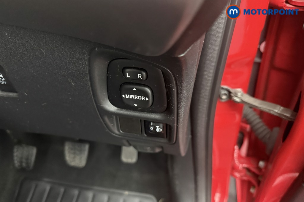 Toyota Aygo X-Trend Manual Petrol Hatchback - Stock Number (1609073) - 11th supplementary image