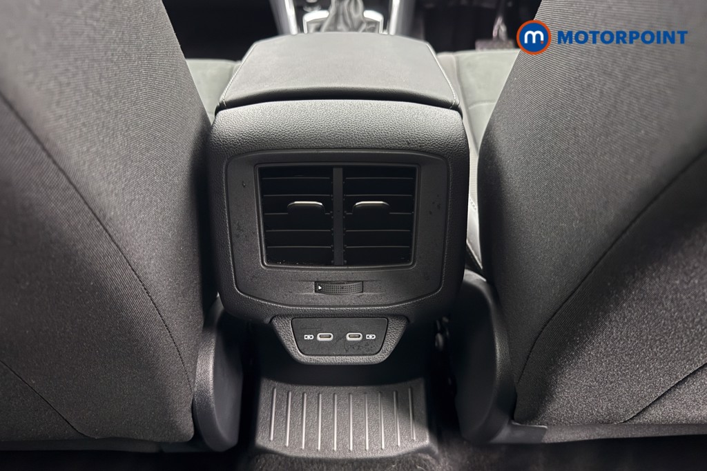 Volkswagen T-Roc Style Automatic Petrol SUV - Stock Number (1609536) - 18th supplementary image