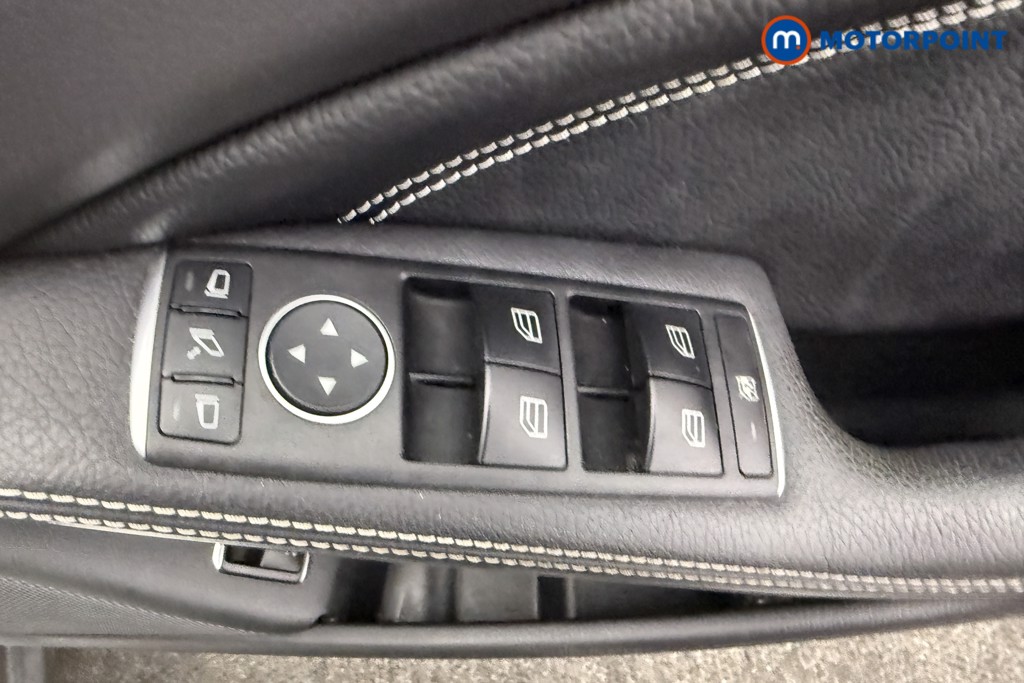 Mercedes-Benz GLA Urban Edition Automatic Petrol SUV - Stock Number (1610243) - 10th supplementary image