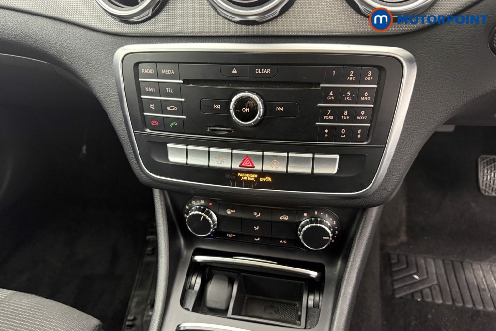 Mercedes-Benz GLA Urban Edition Automatic Petrol SUV - Stock Number (1610243) - 17th supplementary image