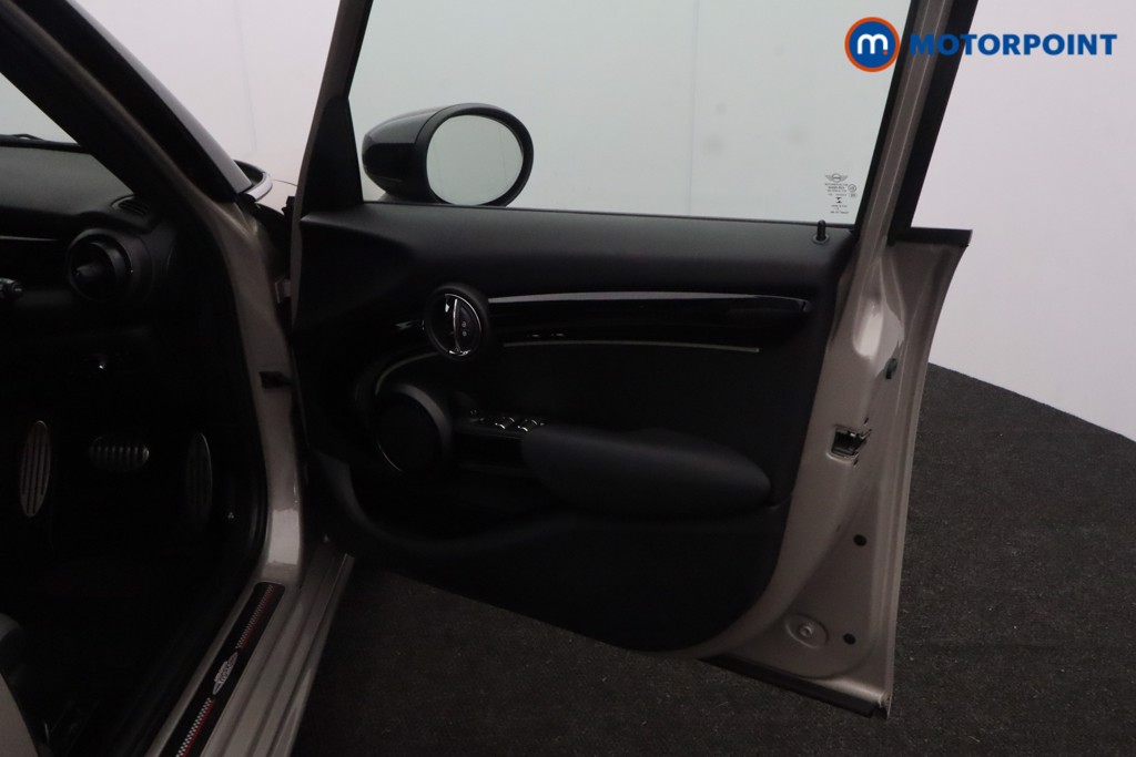 Mini Hatchback Cooper S Sport Automatic Petrol Hatchback - Stock Number (1610976) - 15th supplementary image