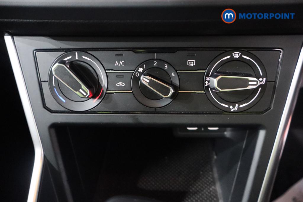 Volkswagen Polo Life Automatic Petrol Hatchback - Stock Number (1611094) - 3rd supplementary image