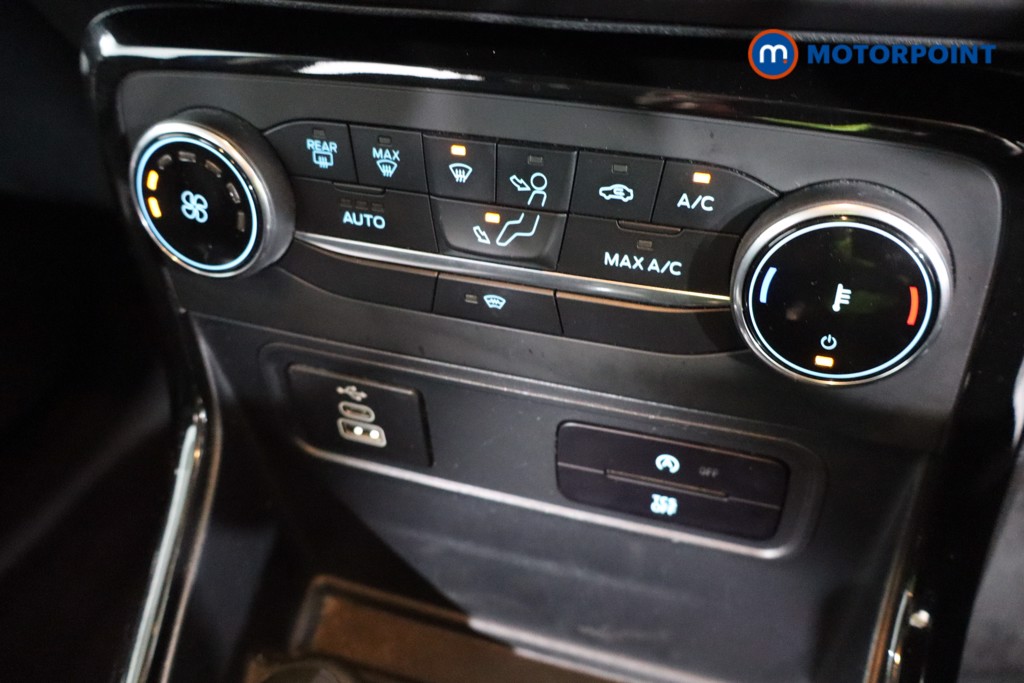 Ford Ecosport Active Manual Petrol SUV - Stock Number (1611249) - 11th supplementary image