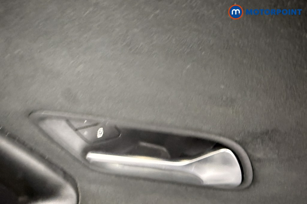 Mercedes-Benz A Class Amg Line Automatic Petrol Hatchback - Stock Number (1611265) - 10th supplementary image