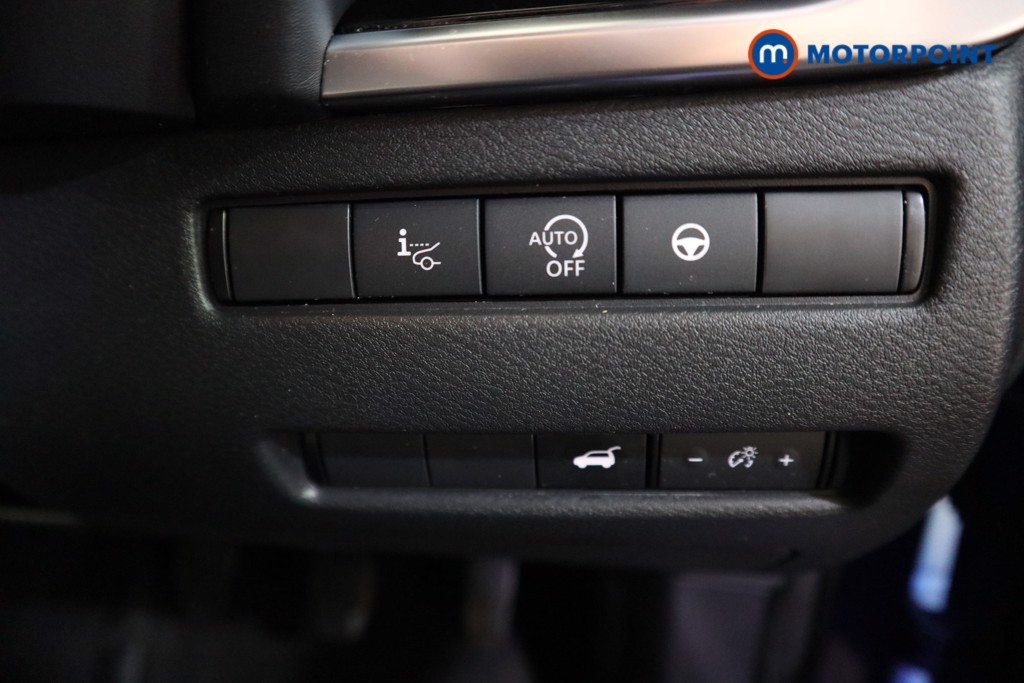 Nissan Qashqai Tekna-Plus Manual Petrol SUV - Stock Number (1611529) - 11th supplementary image